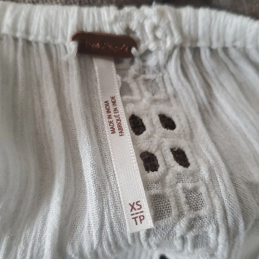 Free People Elegant White Lace Women's Top Size Xs - Picture 11 of 11